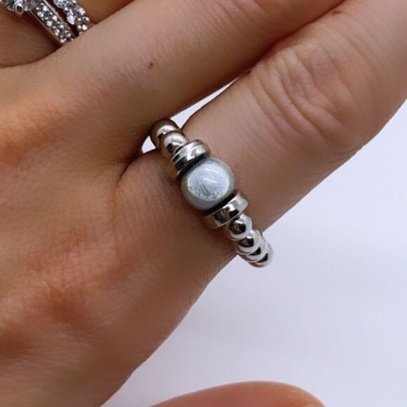 NWT Wool + Pepper Co. Iridescent & Silver Ring - Picture 3 of 6